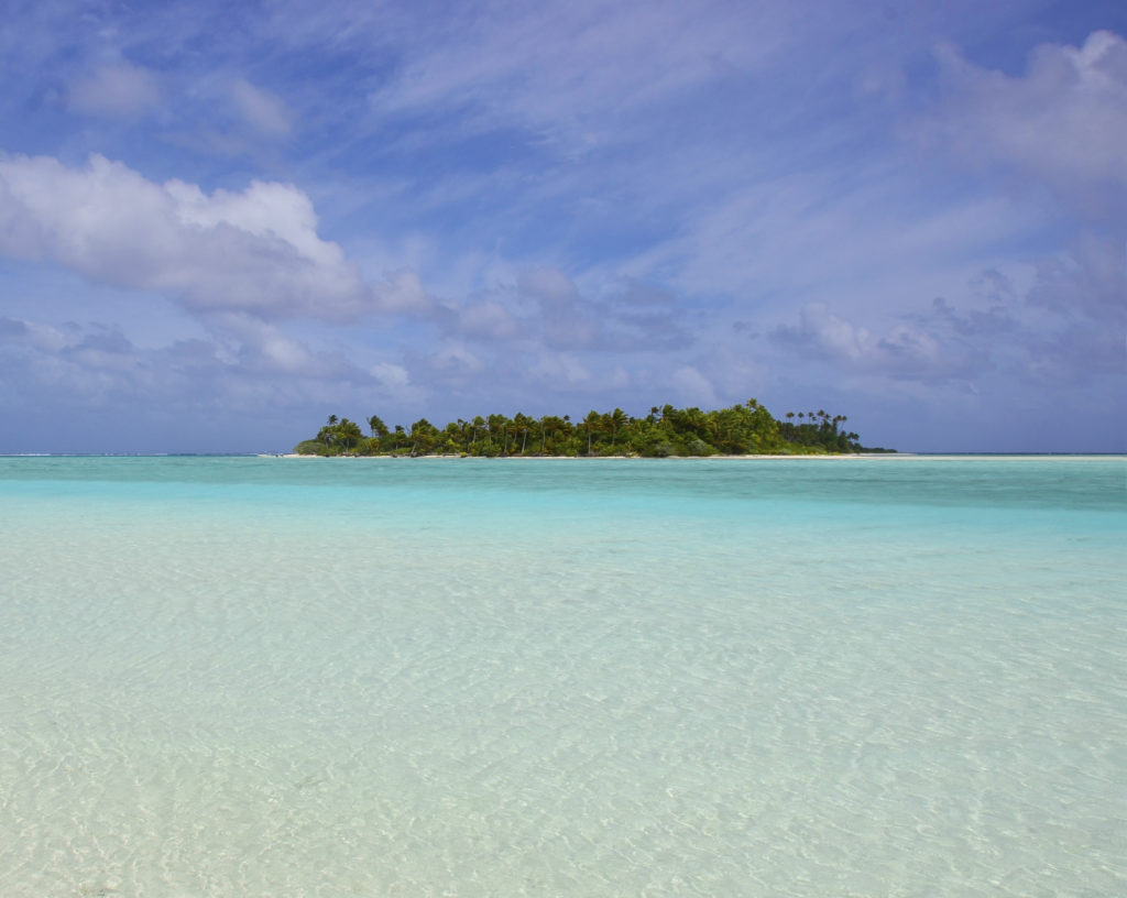 Maina island in Aitutaki lagoon